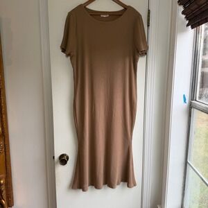 GOOD AMERICAN Ribbed Knit Midi Dress Taupe Short Sleeve Mermaid Hem Size 6